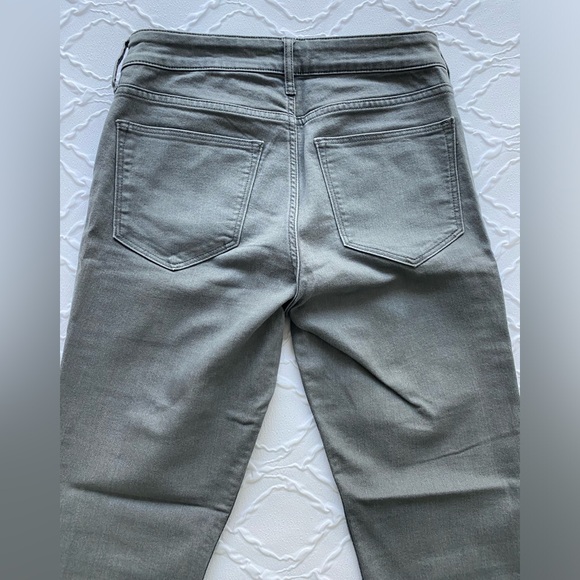 H&M - Light Grey High Waisted Skinny Straight Leg Ankle Jeans - Size 27 - Picture 6 of 8